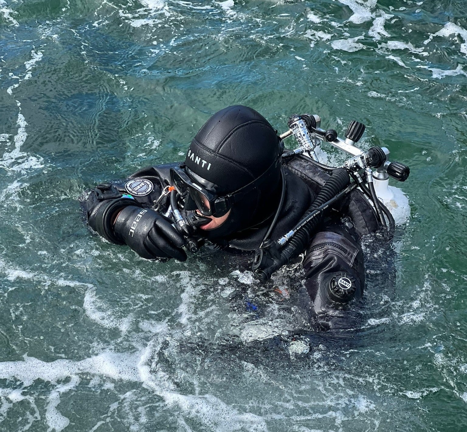Stay Warm, Dive More: The Local’s Guide to Drysuit Diving in Melbourne