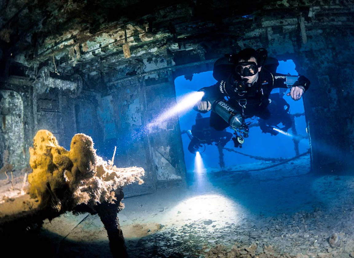 Wreck Diver – Simple Dive