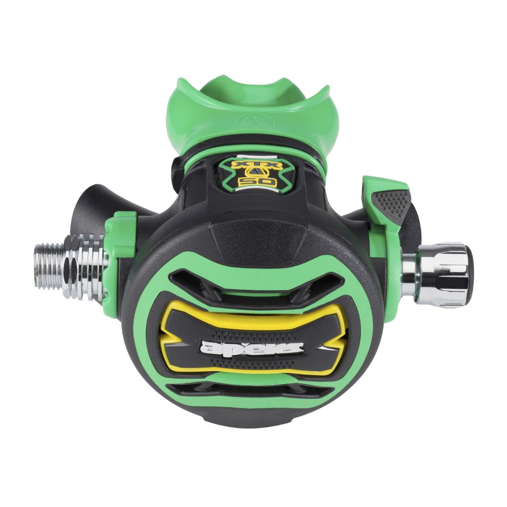 Apeks XTX50 Nitrox second stage with green mouthpiece and green identification cover